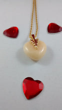 Load image into Gallery viewer, Calcite Heart-Shaped Necklace
