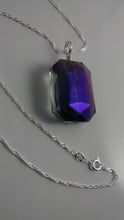 Load image into Gallery viewer, Glass bead pendant
